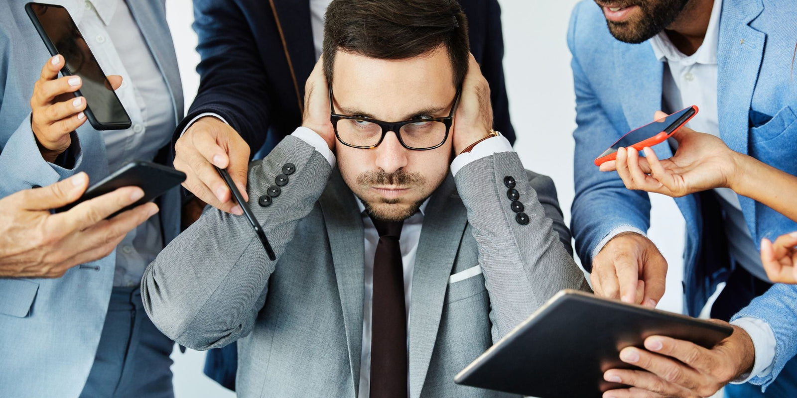 Caught in the Middle: How Managers Can Navigate People, Hybrid Work, and AI Effectively